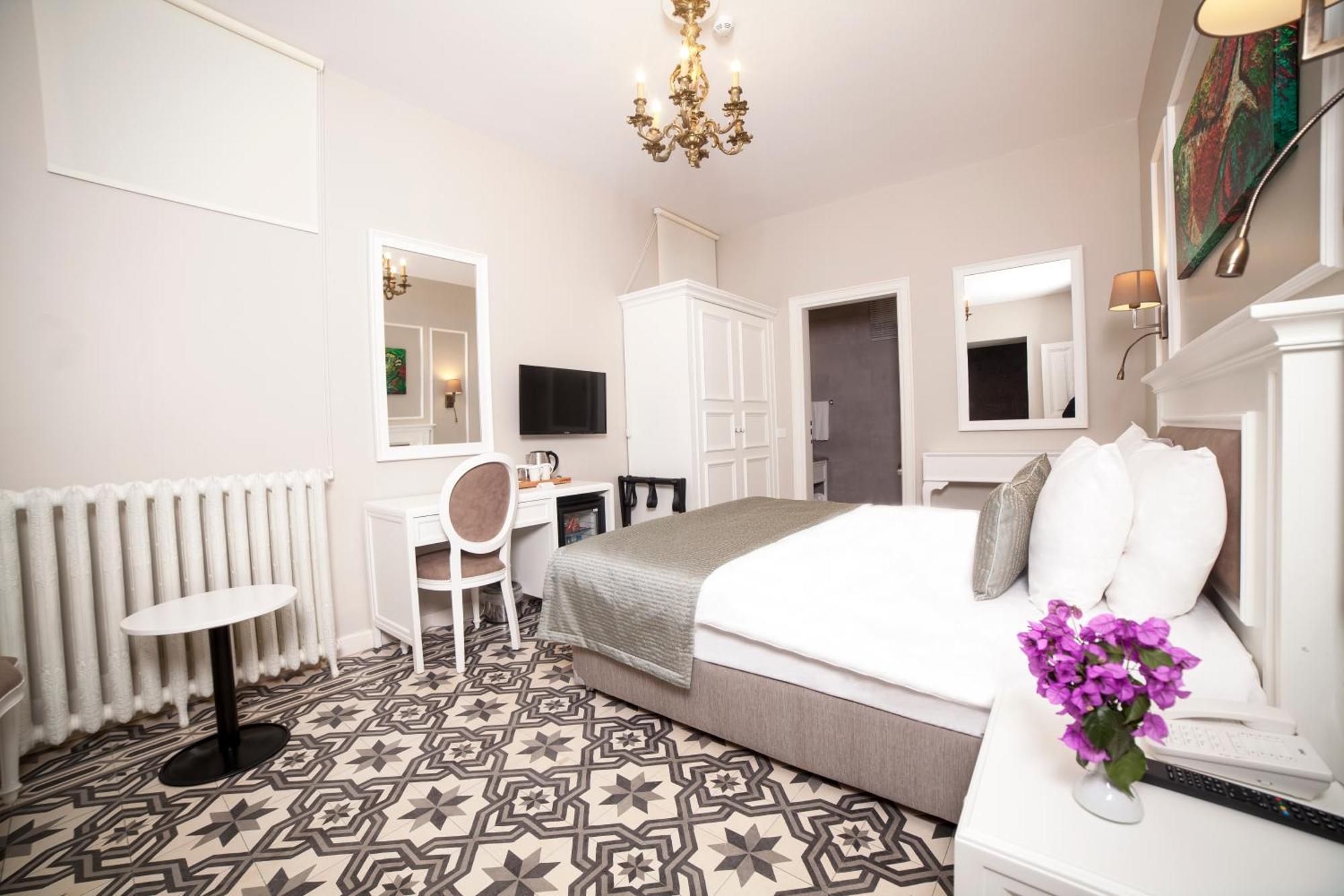 Triada Hotel Bueyuekada Adalar Ngoại thất bức ảnh