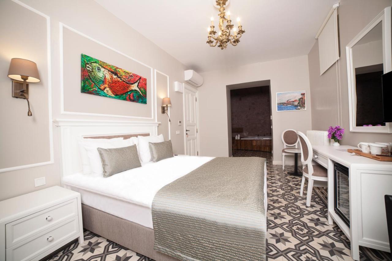 Triada Hotel Bueyuekada Adalar Ngoại thất bức ảnh