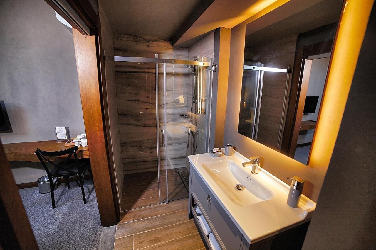 Triada Hotel Bueyuekada Adalar Ngoại thất bức ảnh